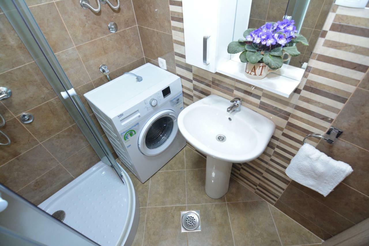 Apartment Petra Тиват Экстерьер фото