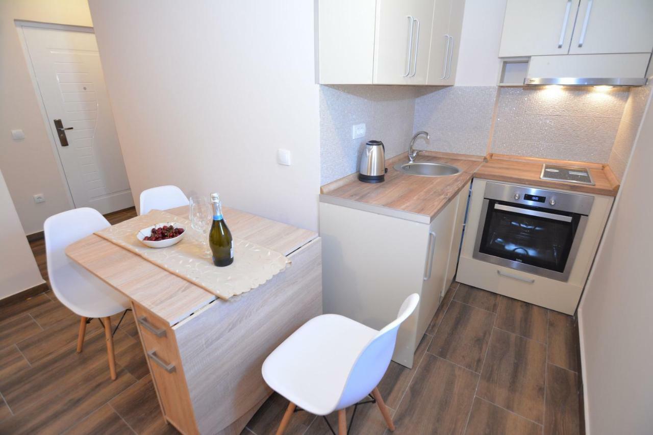 Apartment Petra Тиват Экстерьер фото