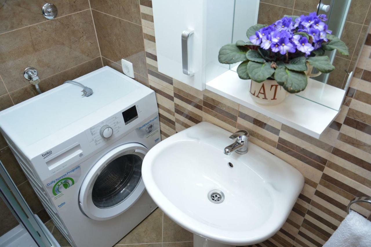 Apartment Petra Тиват Экстерьер фото